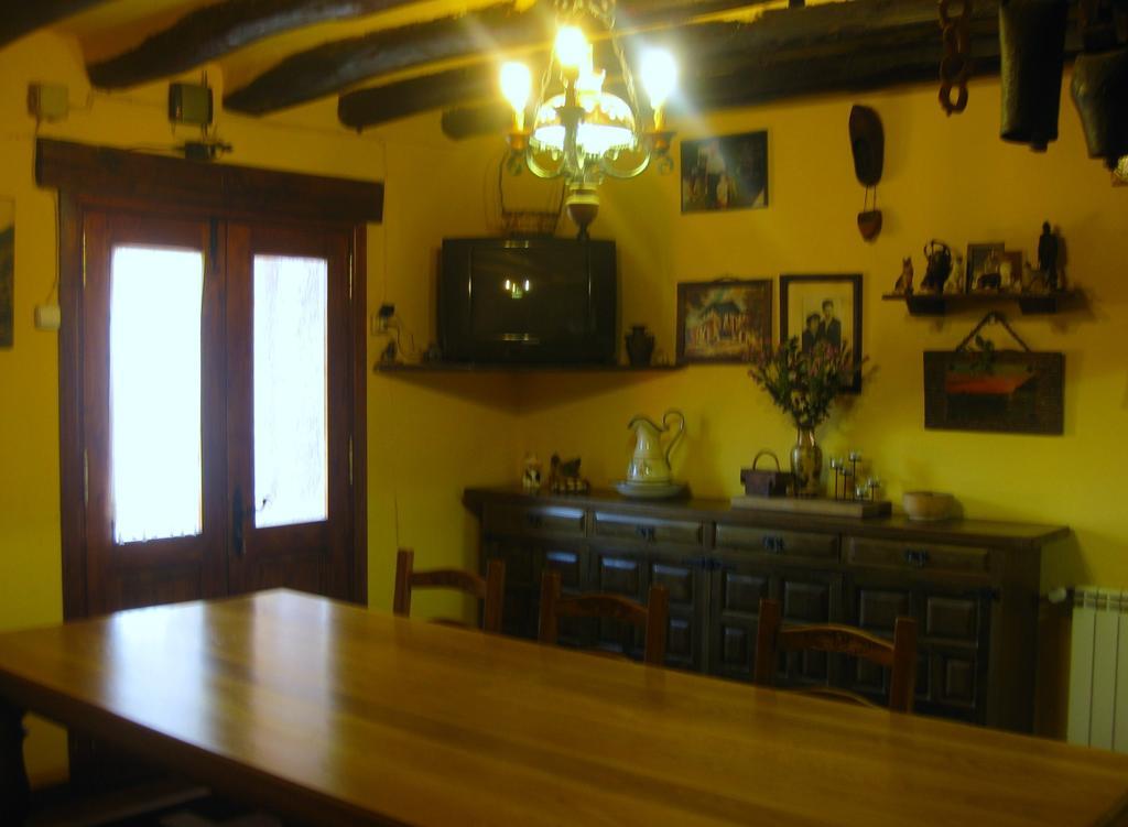 Affittacamere Casa Enriu Vilaller Esterno foto
